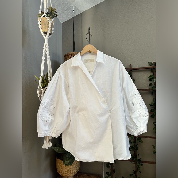 Weekend Max Mara Tops - Weekend MaxMara Oversized V Neck Eyelet Wrap Puff Sleeve Blouse Top